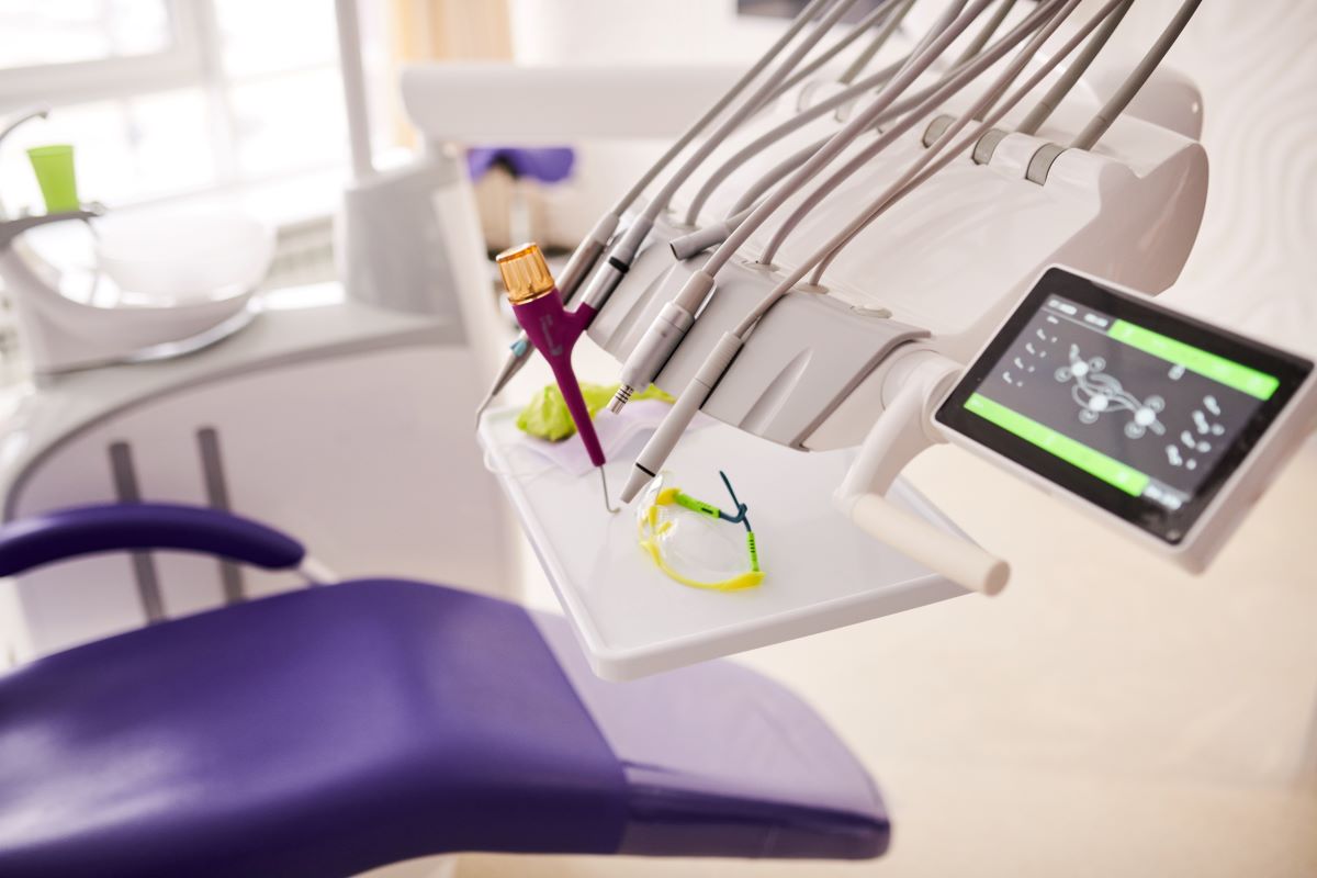 implementos y herramientas de odontologia