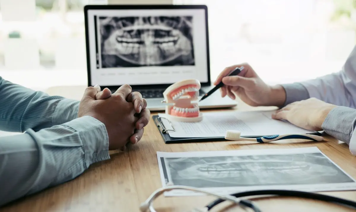 Estudio dental y planificación en El Fargue