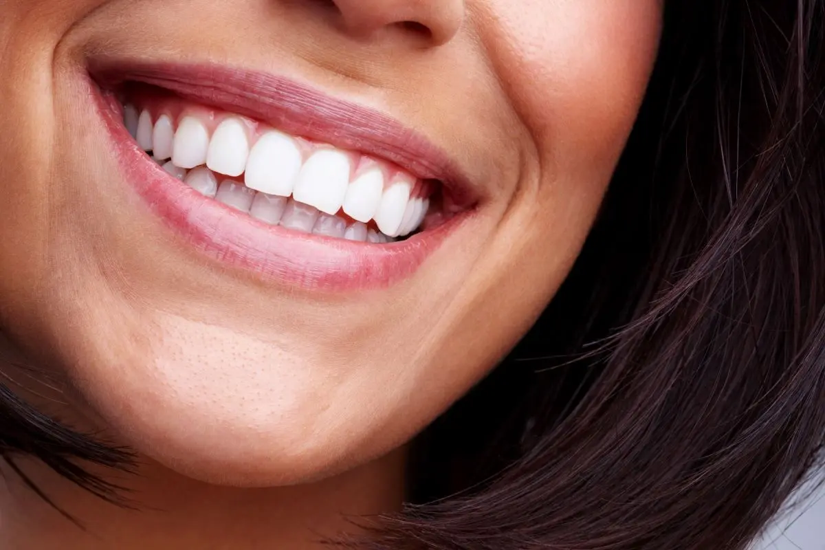 Dentista en Calicasas especialista en estética dental